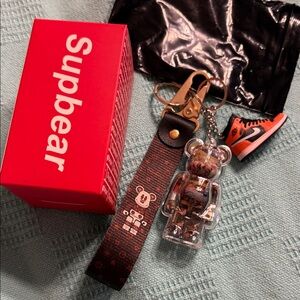 Supbear Keychain Set with Bear and Shoe open box 🆕